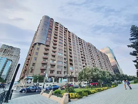 Kirayə verilir 3 otaqlı yeni tikili 145 m² — Bakı, Xətai 3 otaq 145.00 m²