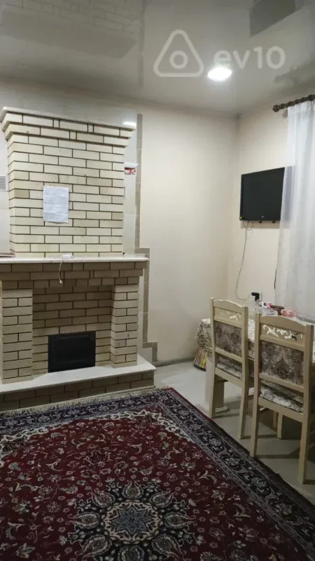 Satılır 12 otaqlı həyət evi 330 m²