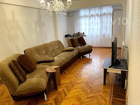 Kirayə verilir 2 otaqlı köhnə tikili 70 m² — Bakı, Nərimanov 2 otaq 70.00 m²