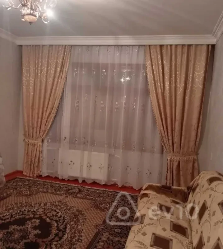 Kirayə verilir 3 otaqlı köhnə tikili 75 m²