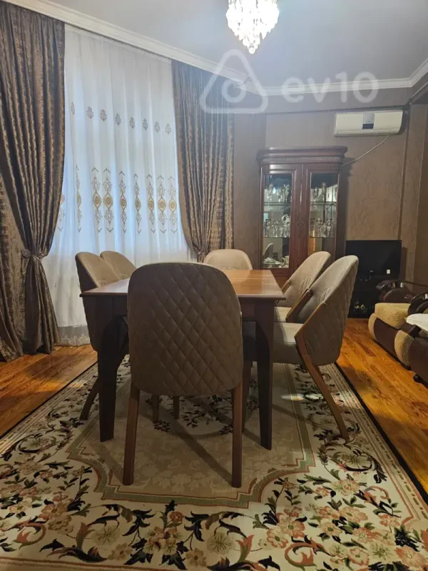 Kirayə verilir 2 otaqlı yeni tikili 67 m²