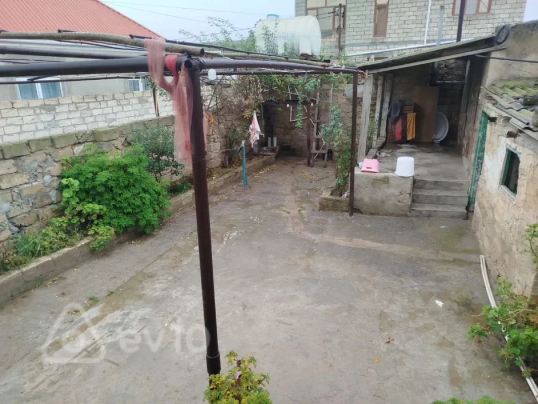Satılır 3 otaqlı həyət evi 80 m²