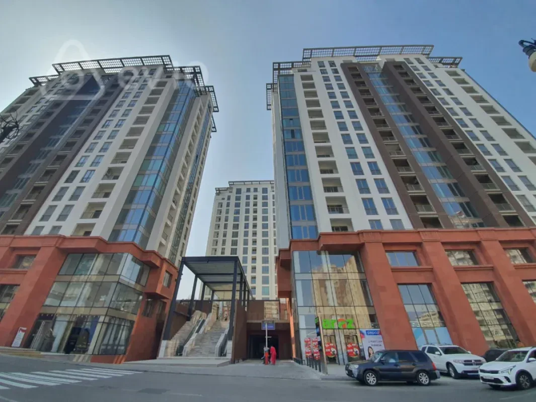 Kirayə verilir 2 otaqlı yeni tikili 80 m²