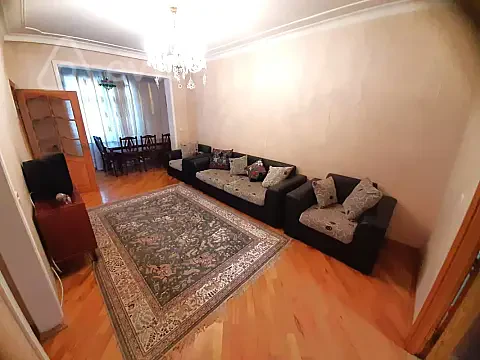 Kirayə verilir 2 otaqlı köhnə tikili 60 m² — Bakı, Nərimanov 2 otaq 60.00 m²