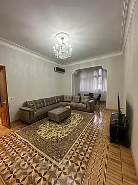 Kirayə verilir 3 otaqlı köhnə tikili 117 m² — Bakı, Səbail 3 otaq 117.00 m²