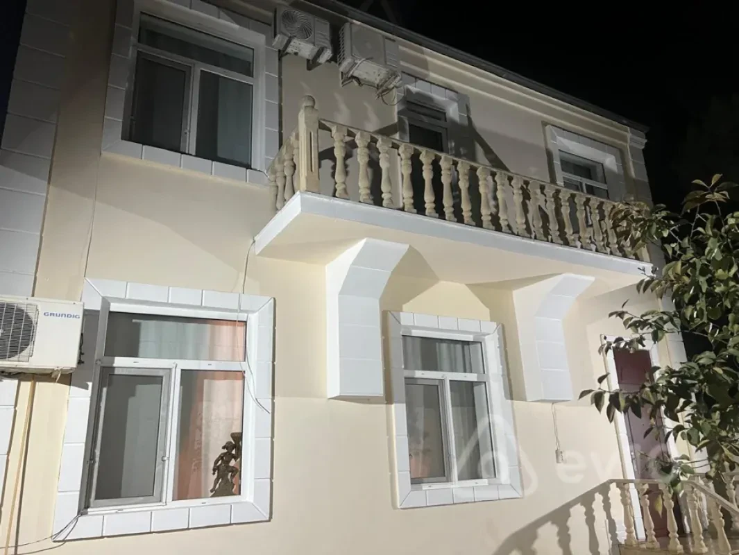 Kirayə verilir 5 otaqlı həyət evi 140 m²