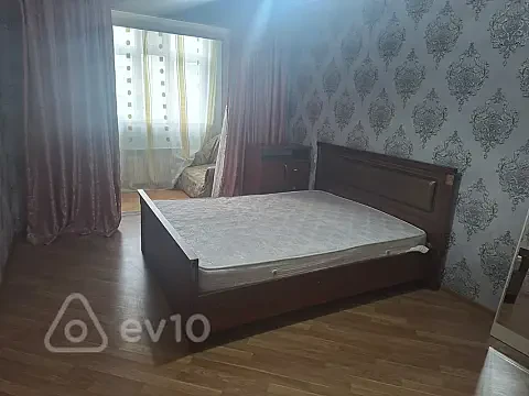 Kirayə verilir 2 otaqlı köhnə tikili 80 m² — Bakı, Yasamal 2 otaq 80.00 m²
