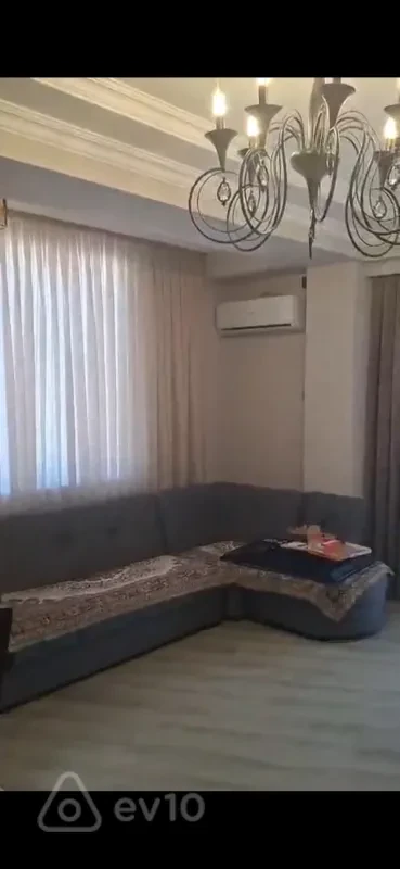 Kirayə verilir 2 otaqlı yeni tikili 70 m²