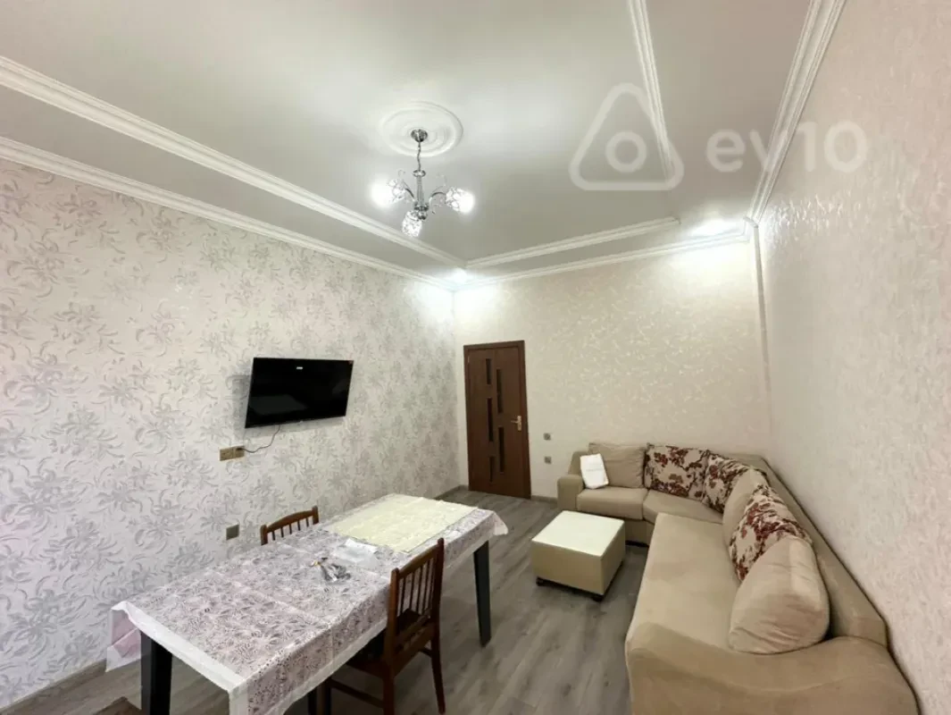 Kirayə verilir 2 otaqlı yeni tikili 80 m²