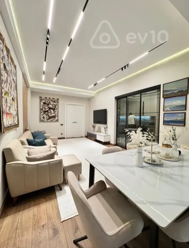 Kirayə verilir 3 otaqlı yeni tikili 78 m²