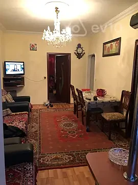 Kirayə verilir 3 otaqlı köhnə tikili 70 m² — Bakı, Nəsimi 3 otaq 70.00 m²