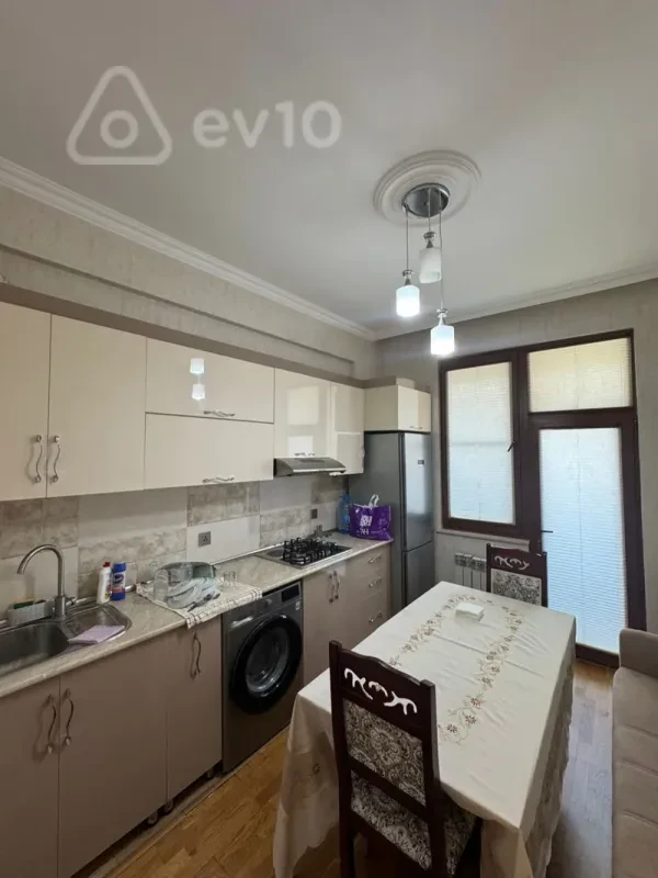 Kirayə verilir 2 otaqlı yeni tikili 56 m²