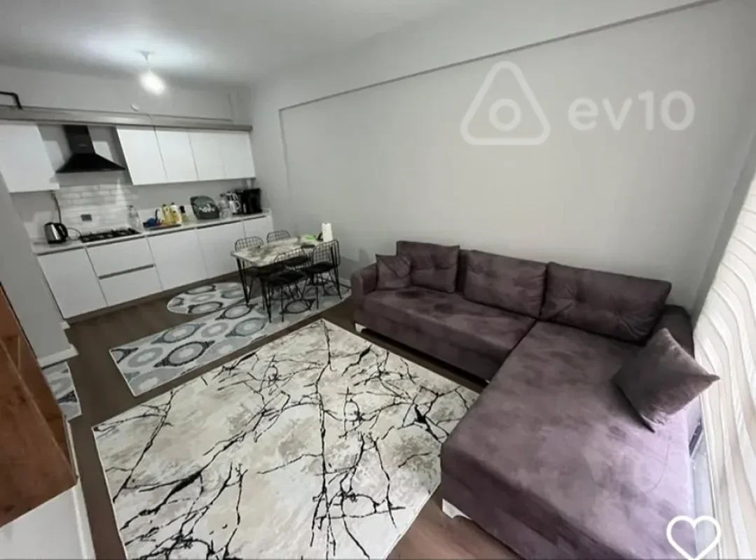 Kirayə verilir 3 otaqlı köhnə tikili 67 m²