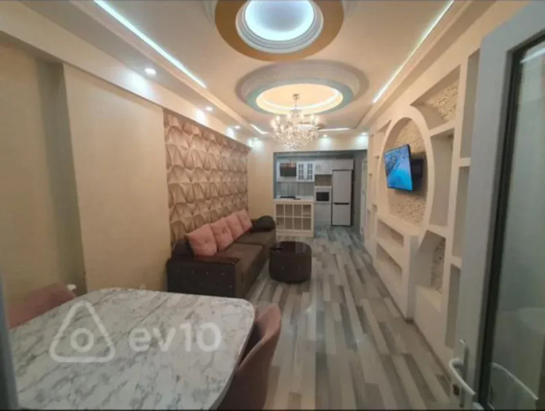 Kirayə verilir 2 otaqlı yeni tikili 53 m²