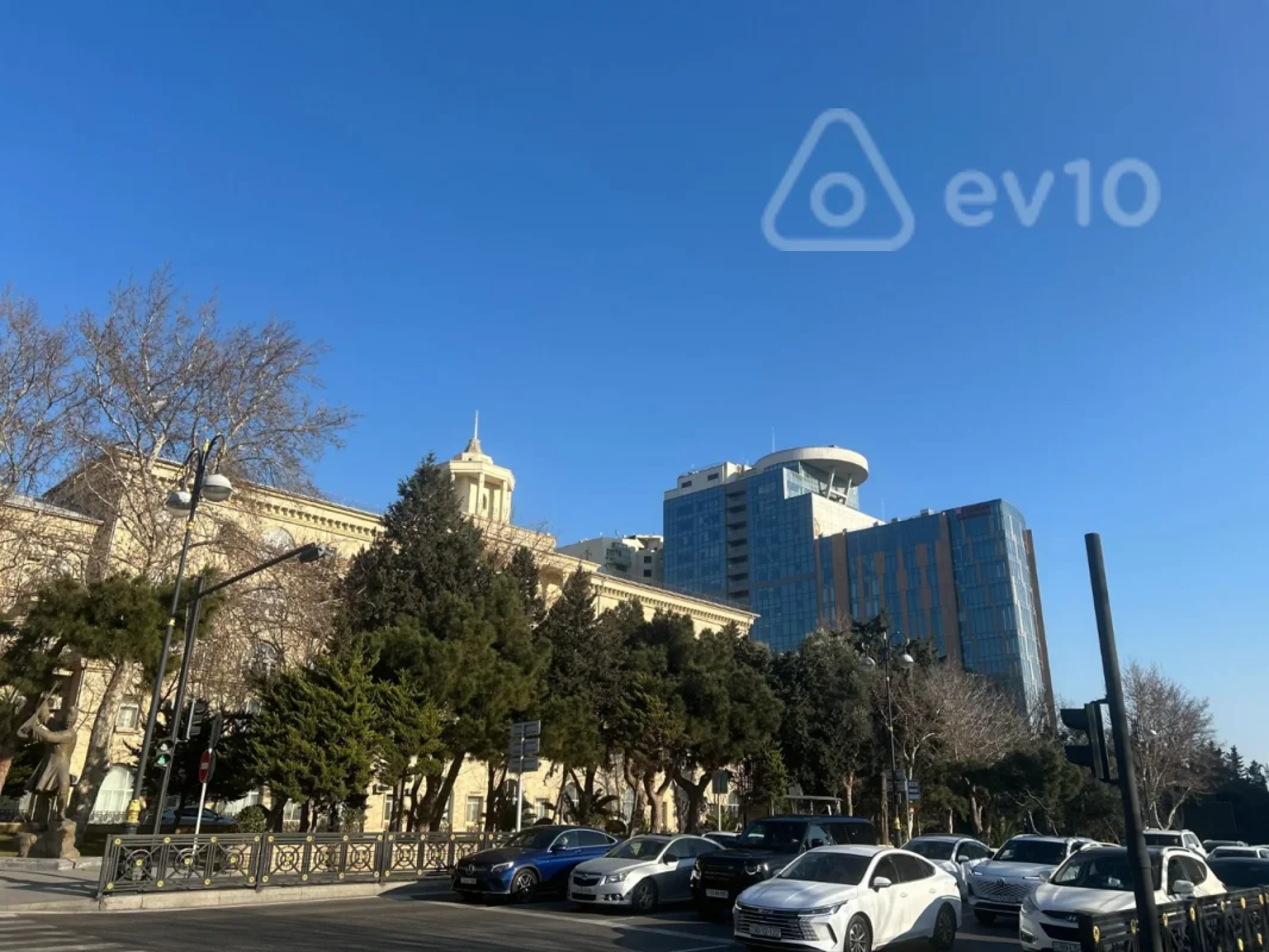 Kirayə verilir 2 otaqlı köhnə tikili 50 m²