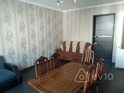 Kirayə verilir 2 otaqlı köhnə tikili 80 m² — Bakı, Nizami 2 otaq 80.00 m²