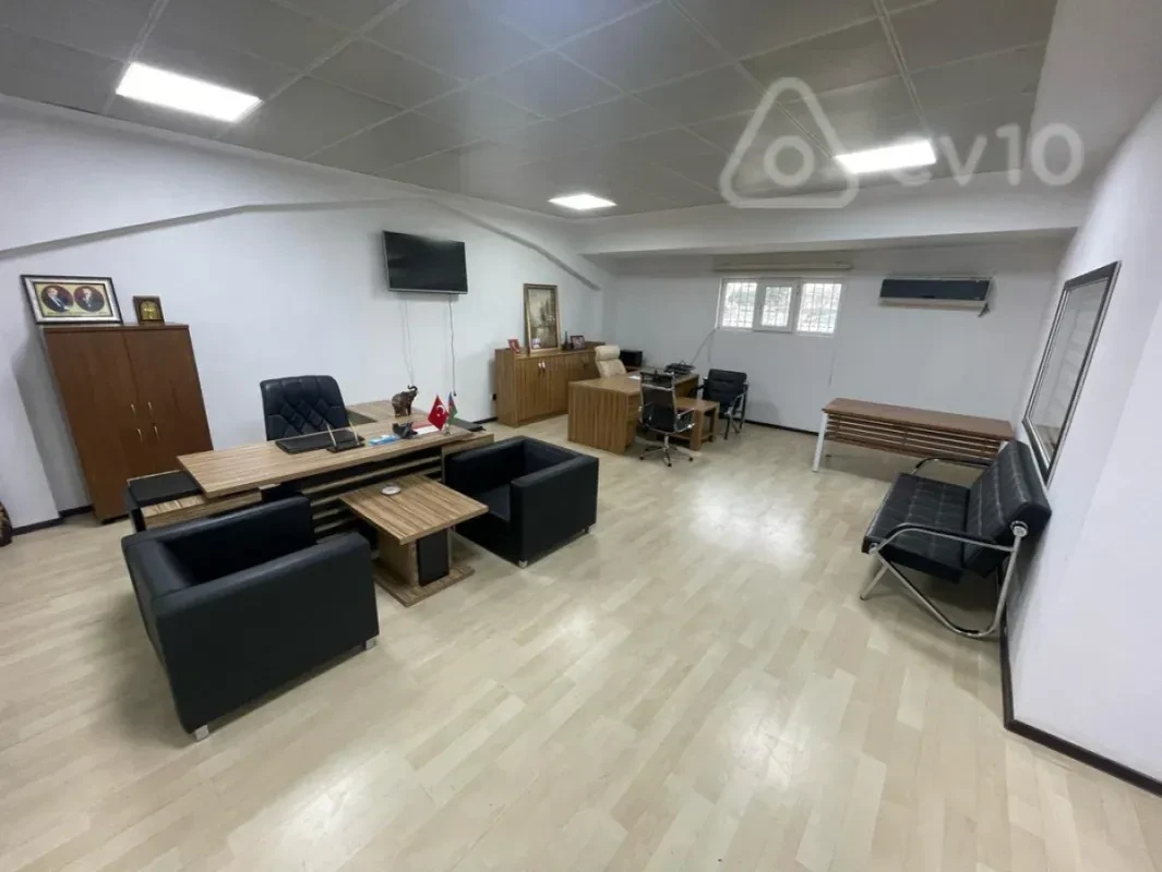Kirayə verilir 4 otaqlı ofis 205 m²