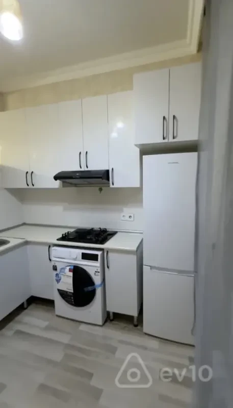 Kirayə verilir 2 otaqlı yeni tikili 60 m²