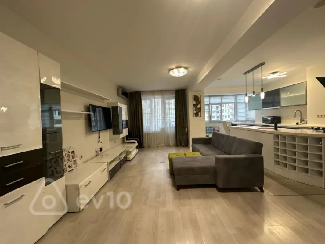 Kirayə verilir 2 otaqlı yeni tikili 74 m²
