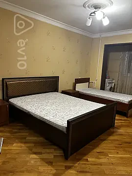Kirayə verilir 4 otaqlı köhnə tikili 200 m² — Bakı, Nərimanov 4 otaq 200.00 m²