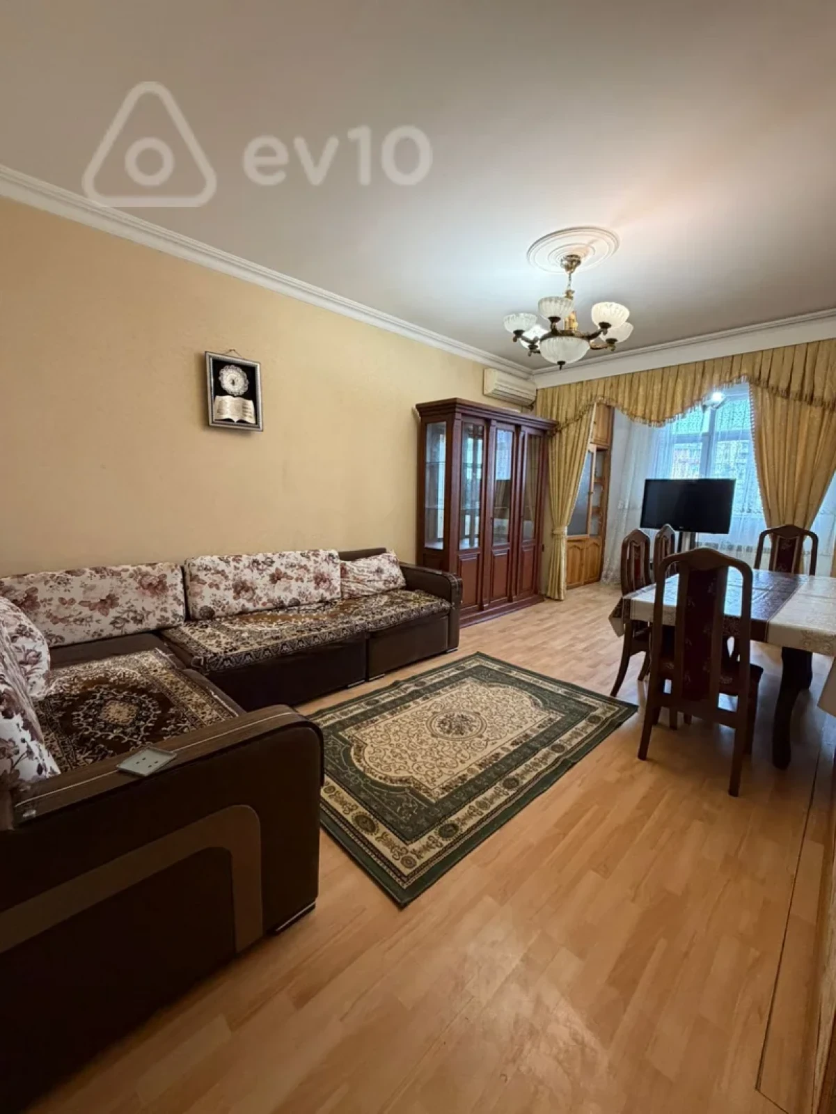 Kirayə verilir 3 otaqlı köhnə tikili 70 m²