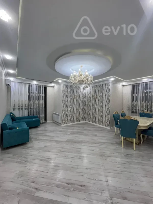 Kirayə verilir 4 otaqlı yeni tikili 180 m²