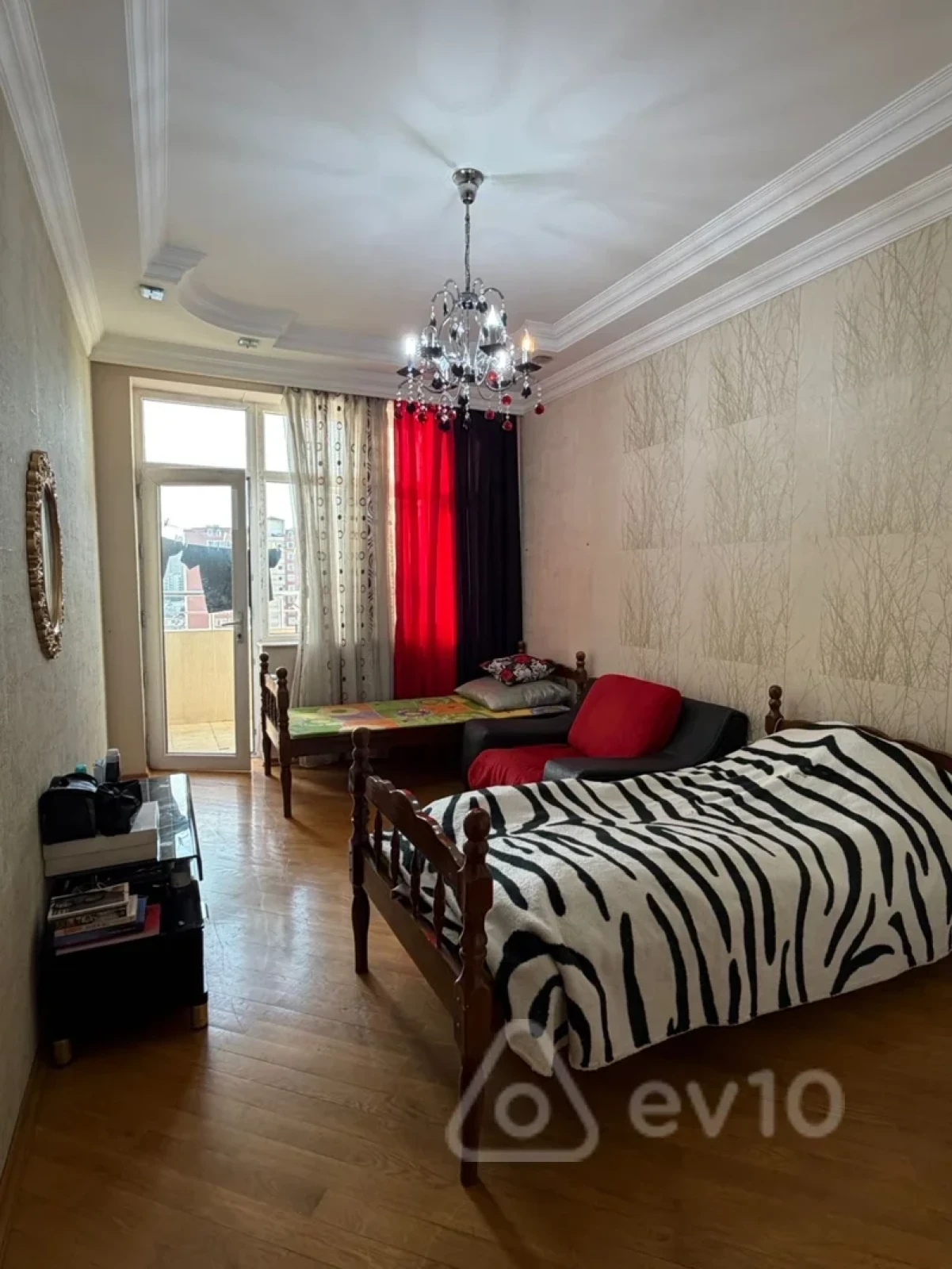 Kirayə verilir 3 otaqlı yeni tikili 120 m²