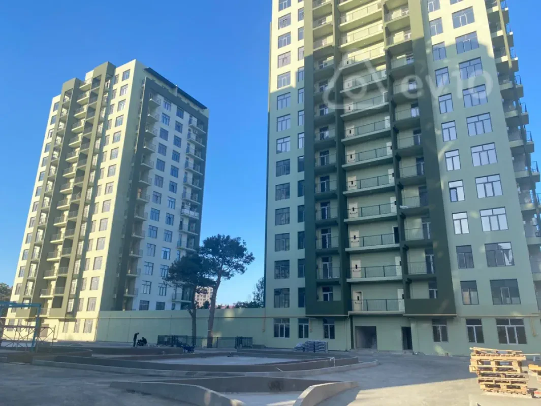 Satılır 2 otaqlı yeni tikili 82.3 m²