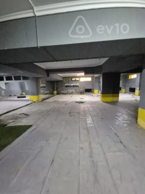 Kirayə verilir mənzil 300 m²
