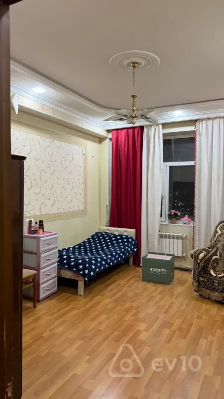 Kirayə verilir 3 otaqlı yeni tikili 80 m²