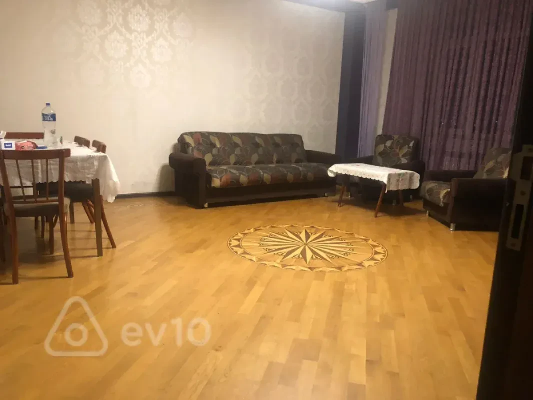 Kirayə verilir 2 otaqlı yeni tikili 76 m²