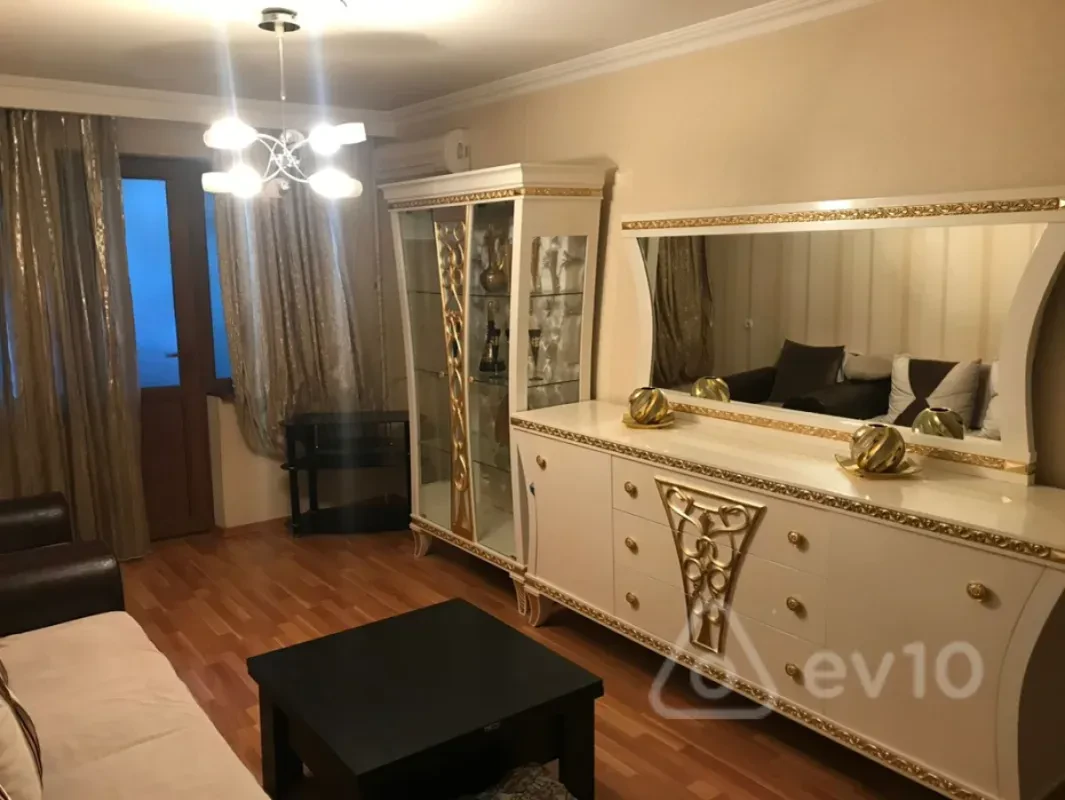 Kirayə verilir 3 otaqlı köhnə tikili 59 m²