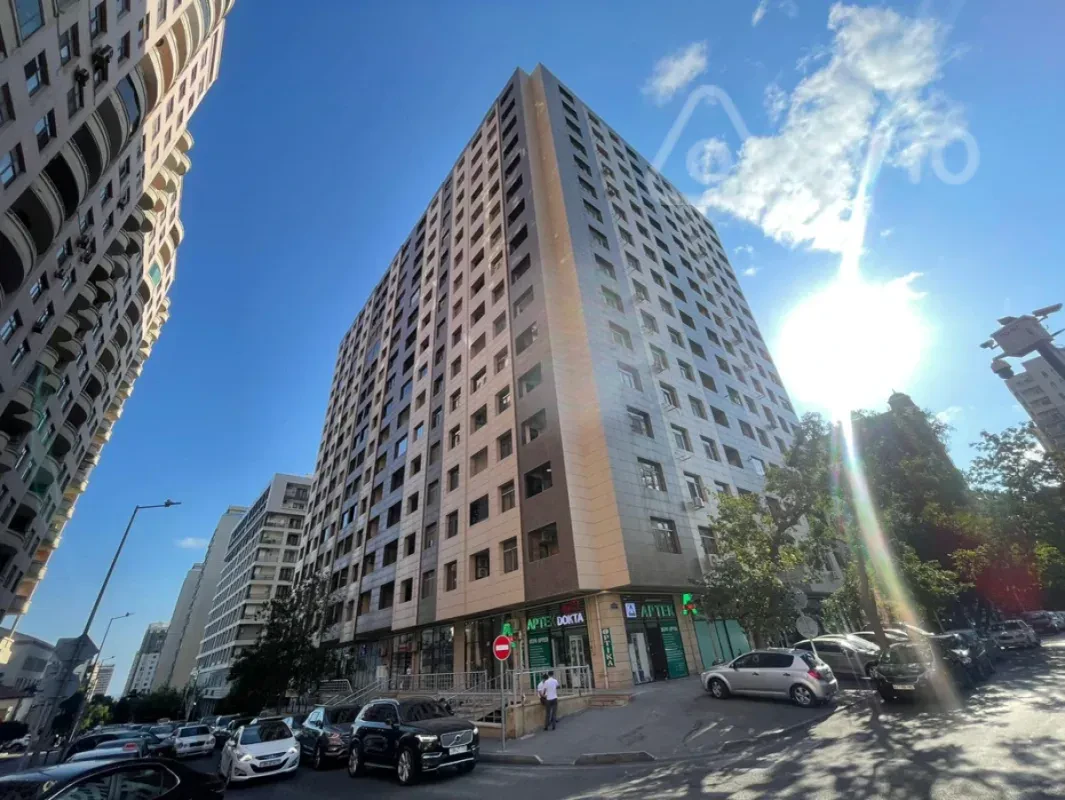 Kirayə verilir 3 otaqlı yeni tikili 109 m²
