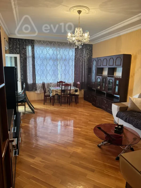 Kirayə verilir 2 otaqlı yeni tikili 66 m²