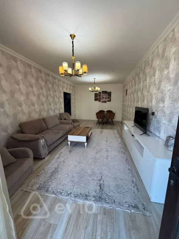 Kirayə verilir 2 otaqlı yeni tikili 100 m²