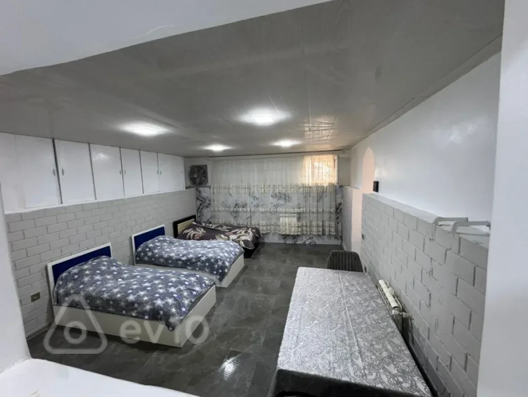 Kirayə verilir 1 otaqlı köhnə tikili 40 m²