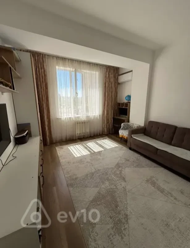Kirayə verilir 2 otaqlı yeni tikili 53 m²