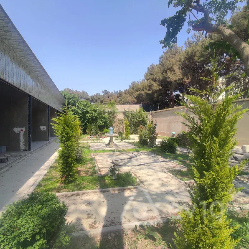 Kirayə verilir mənzil 450 m²