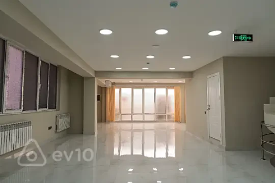 Kirayə verilir mənzil 280 m² — Bakı, Səbail 280.00 m²
