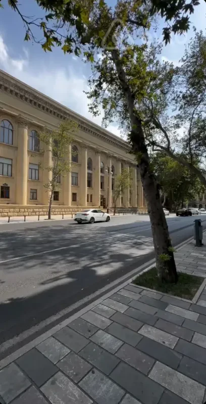 Satılır 4 otaqlı köhnə tikili 76 m²
