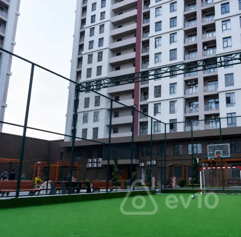 Kirayə verilir 2 otaqlı yeni tikili 82 m²