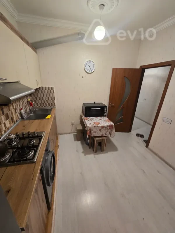 Kirayə verilir 3 otaqlı yeni tikili 70 m²