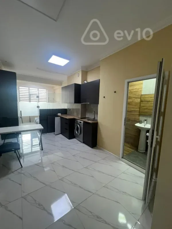 Kirayə verilir 1 otaqlı yeni tikili 40 m²