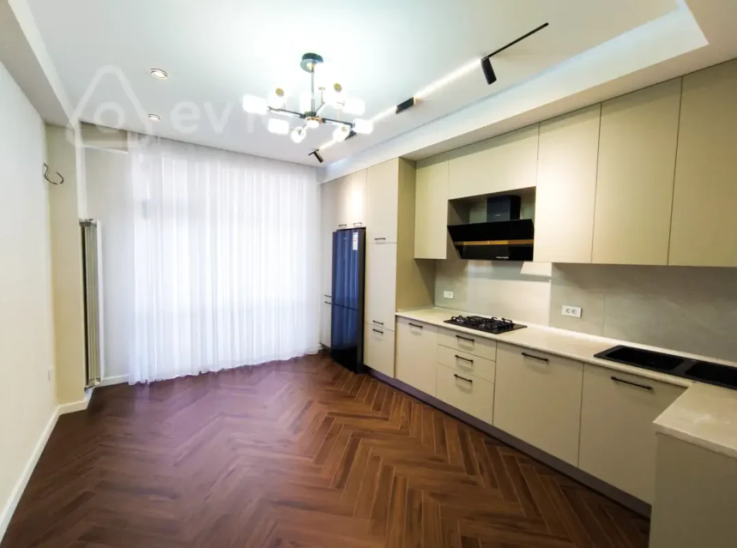 Satılır 3 otaqlı yeni tikili 139 m²