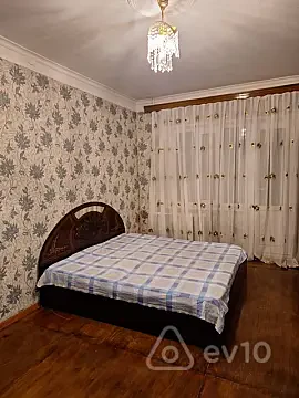 Kirayə verilir 1 otaqlı köhnə tikili 40 m² — Bakı, Suraxanı 1 otaq 40.00 m²