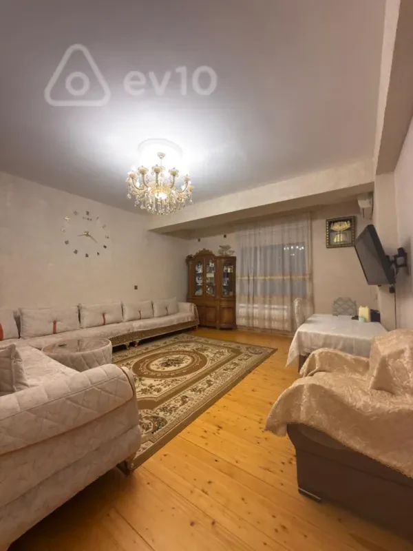 Satılır 3 otaqlı yeni tikili 125 m²