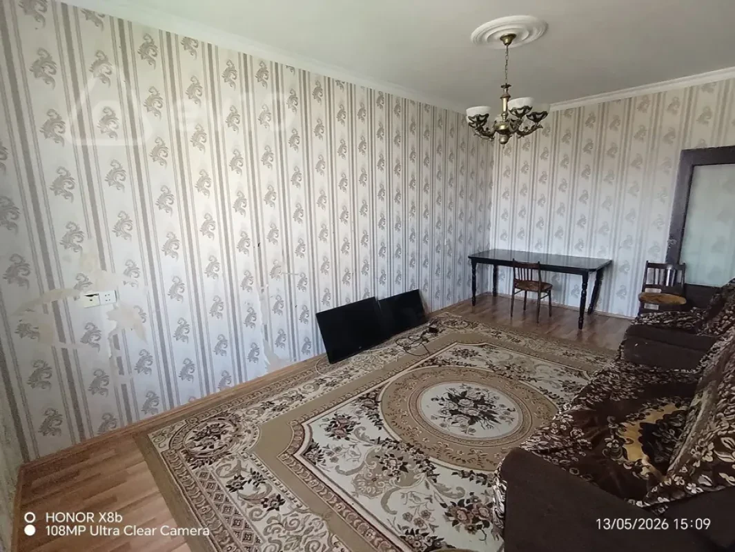 Kirayə verilir 3 otaqlı köhnə tikili 80 m²