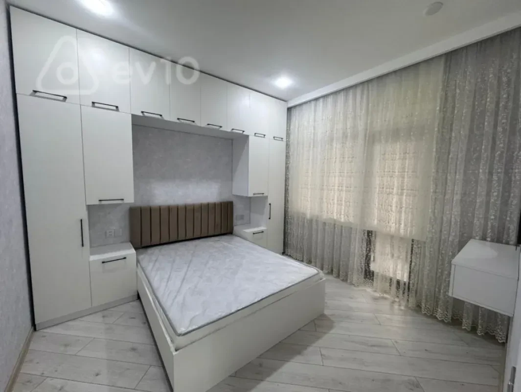 Kirayə verilir 3 otaqlı yeni tikili 75 m²