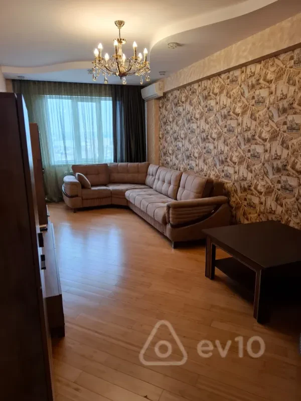 Kirayə verilir 2 otaqlı yeni tikili 65 m²