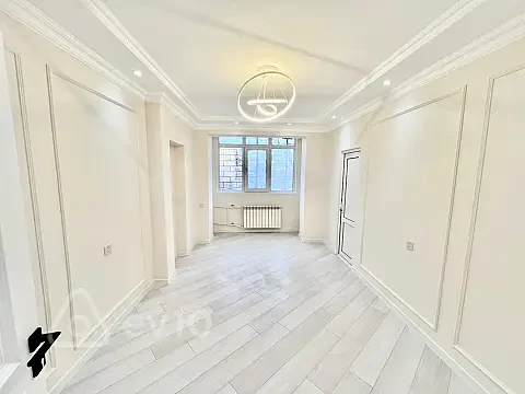 Satılır 4 otaqlı köhnə tikili 105 m² — Bakı, Nizami 4 otaq 105.00 m²